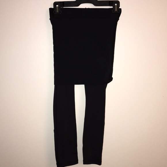 Lululemon Wunder Under key hole leg skirt pant - Picture 6 of 6